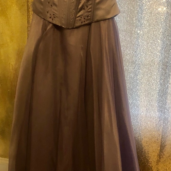 NWT bridesmaid gown or formal ballgown - Picture 4 of 6